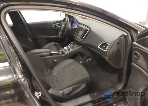 2016 Chrysler 200 Limited z USA, uszkodzony, nr VIN 1C3CCCAB2GN181190